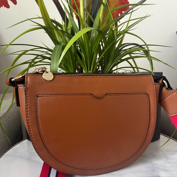Exspress Chic Brown Crossbody Bag with Red Strap - Picture 2 of 14